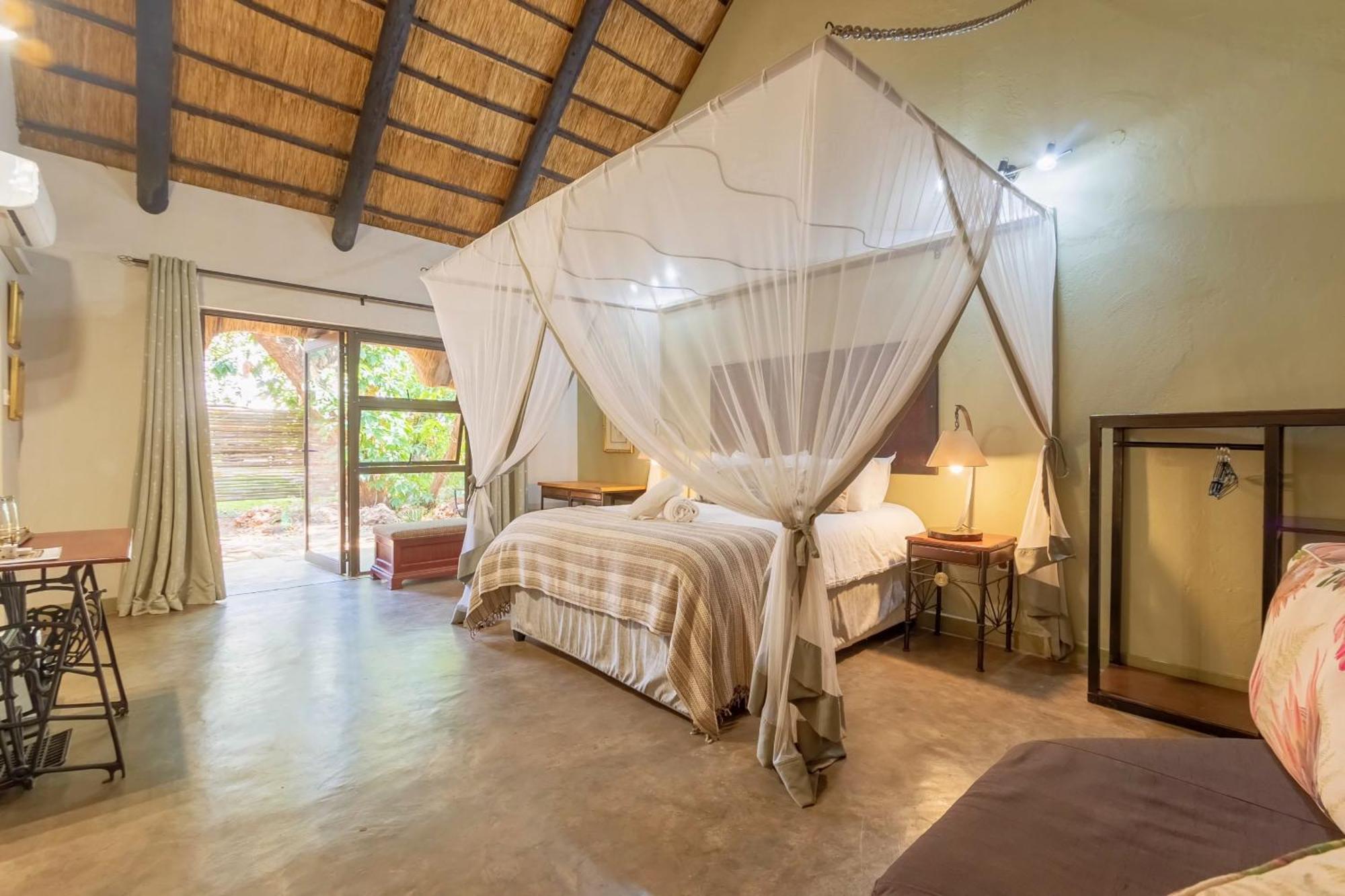 Nguni Lodge Victoria Falls Exterior photo