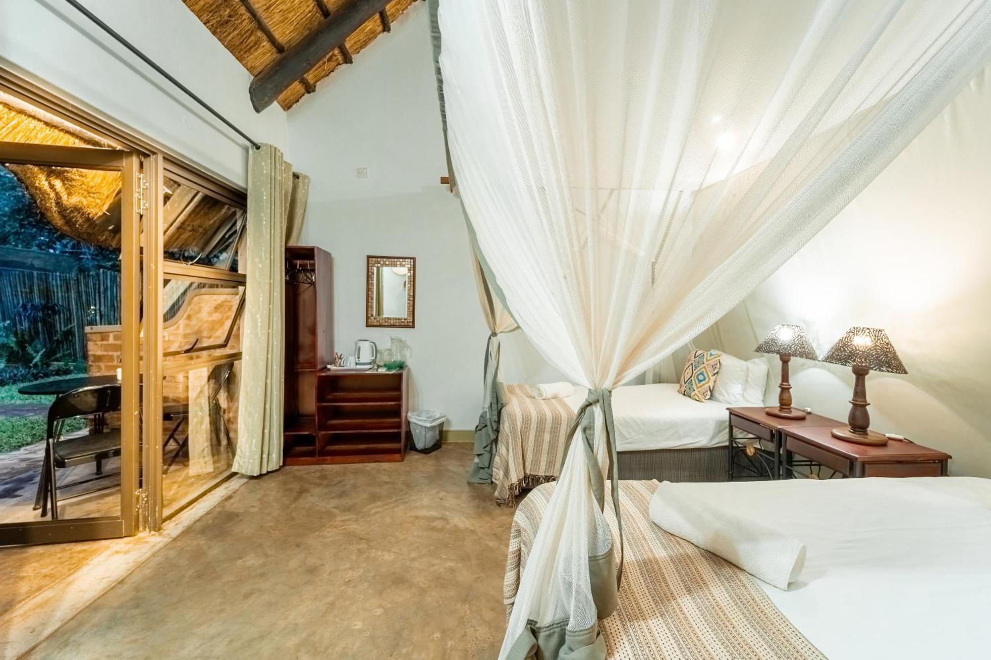 Nguni Lodge Victoria Falls Exterior photo