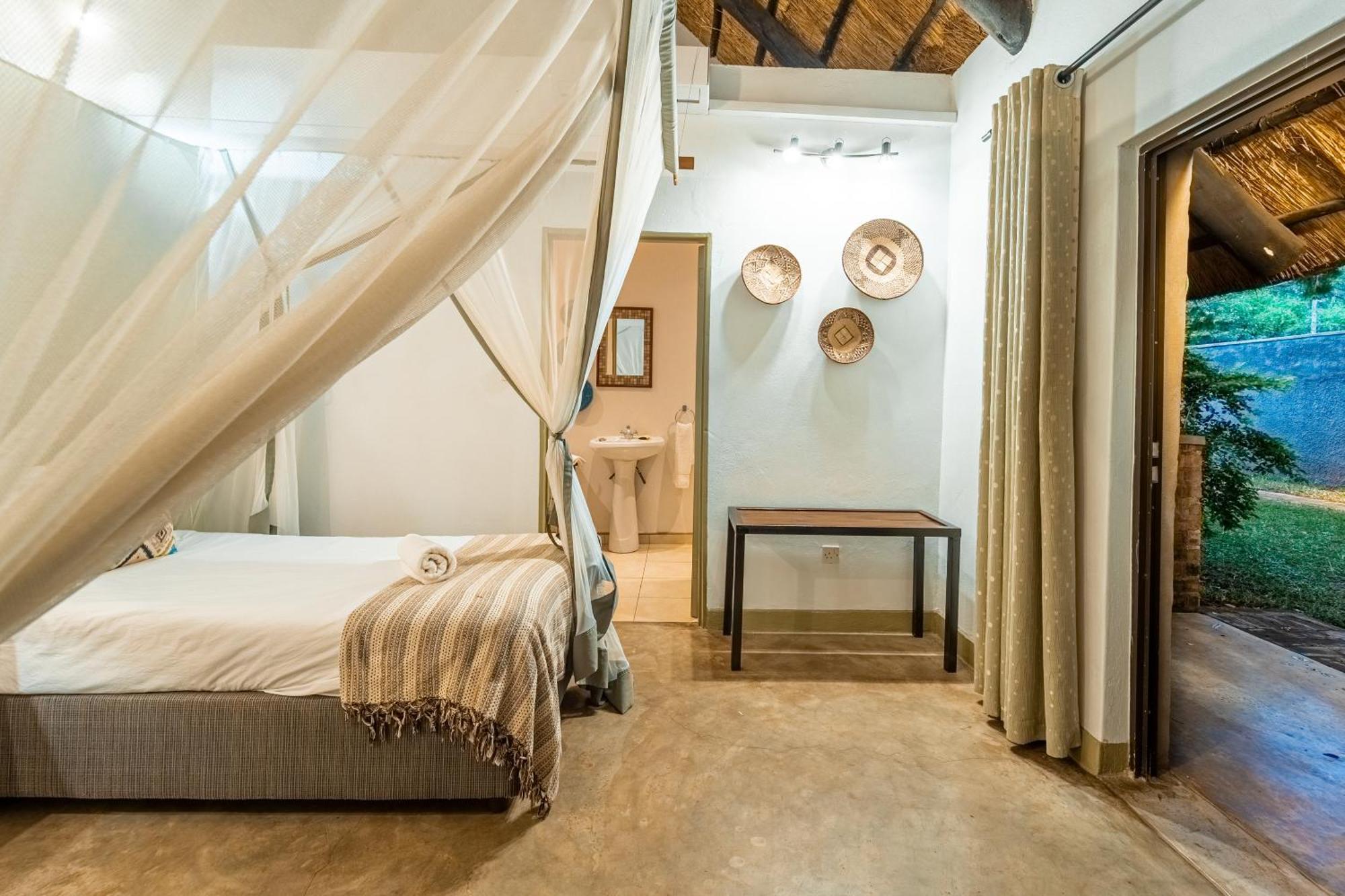 Nguni Lodge Victoria Falls Exterior photo