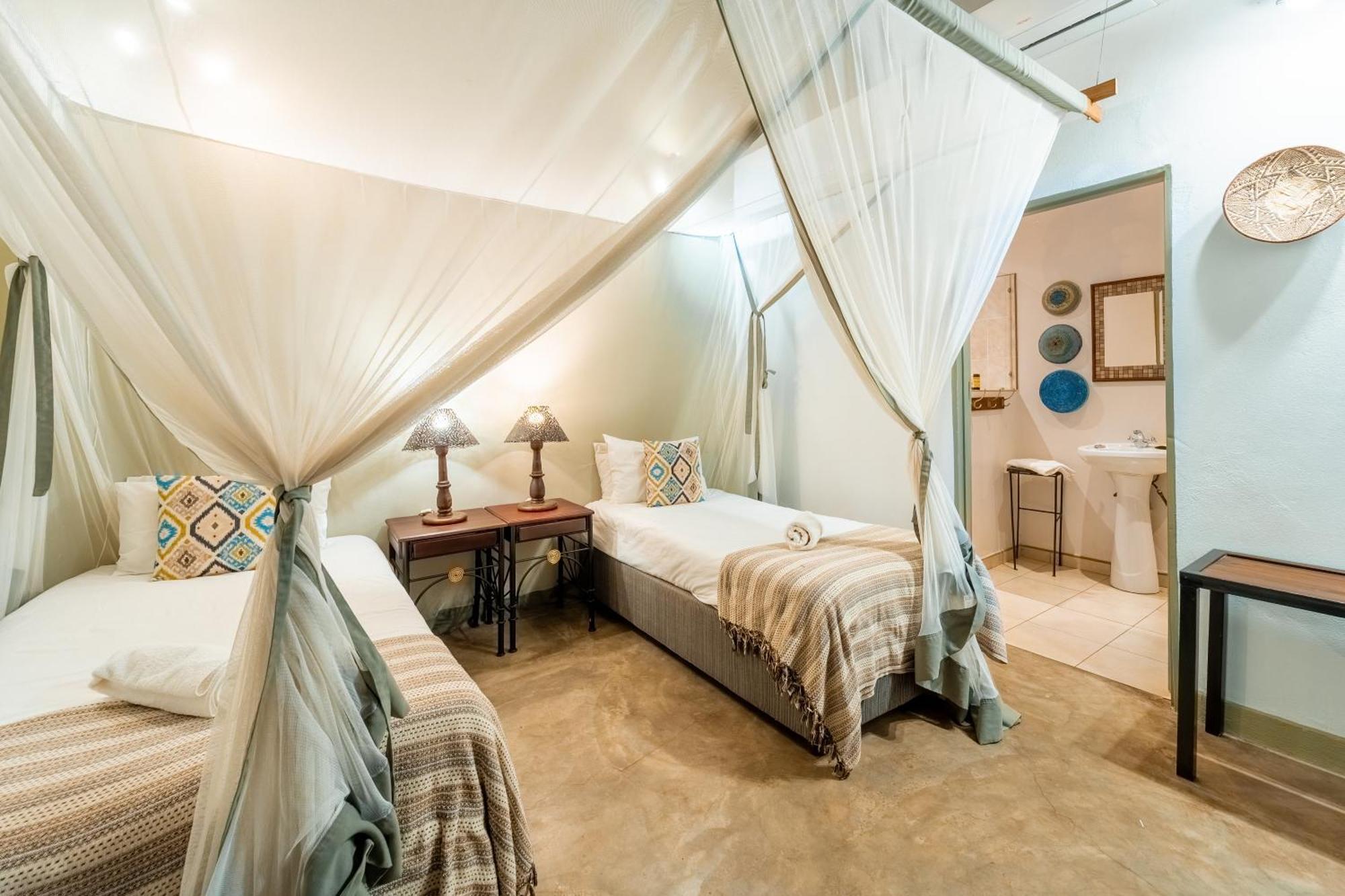 Nguni Lodge Victoria Falls Exterior photo