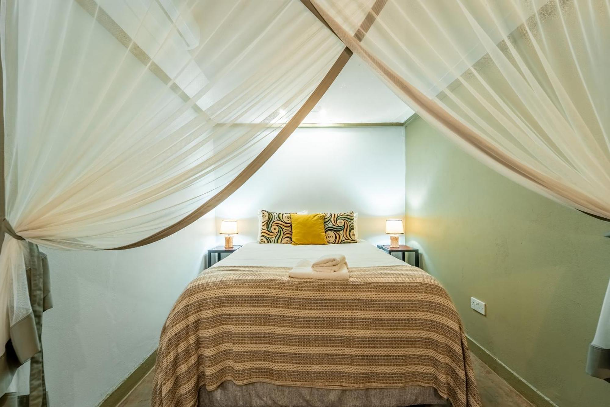 Nguni Lodge Victoria Falls Exterior photo