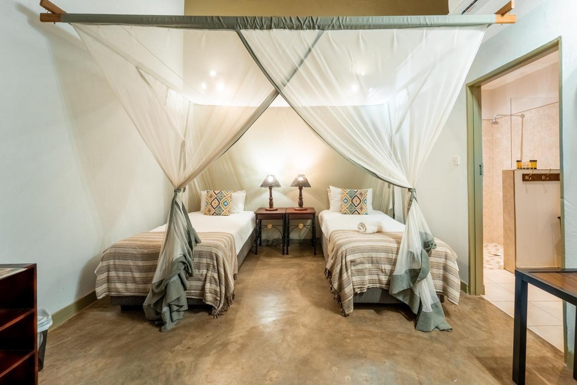 Nguni Lodge Victoria Falls Exterior photo