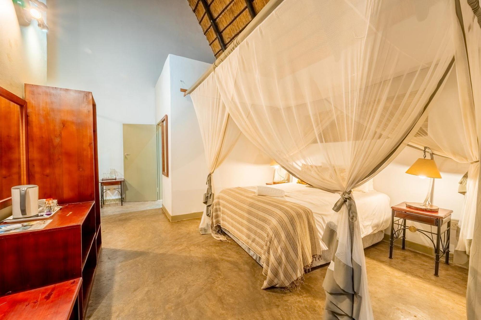 Nguni Lodge Victoria Falls Exterior photo