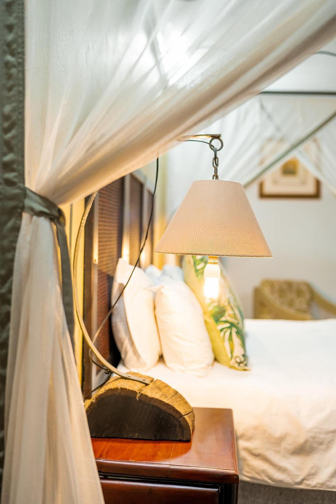 Nguni Lodge Victoria Falls Exterior photo