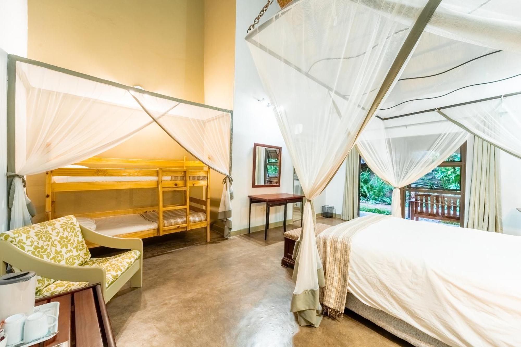 Nguni Lodge Victoria Falls Exterior photo
