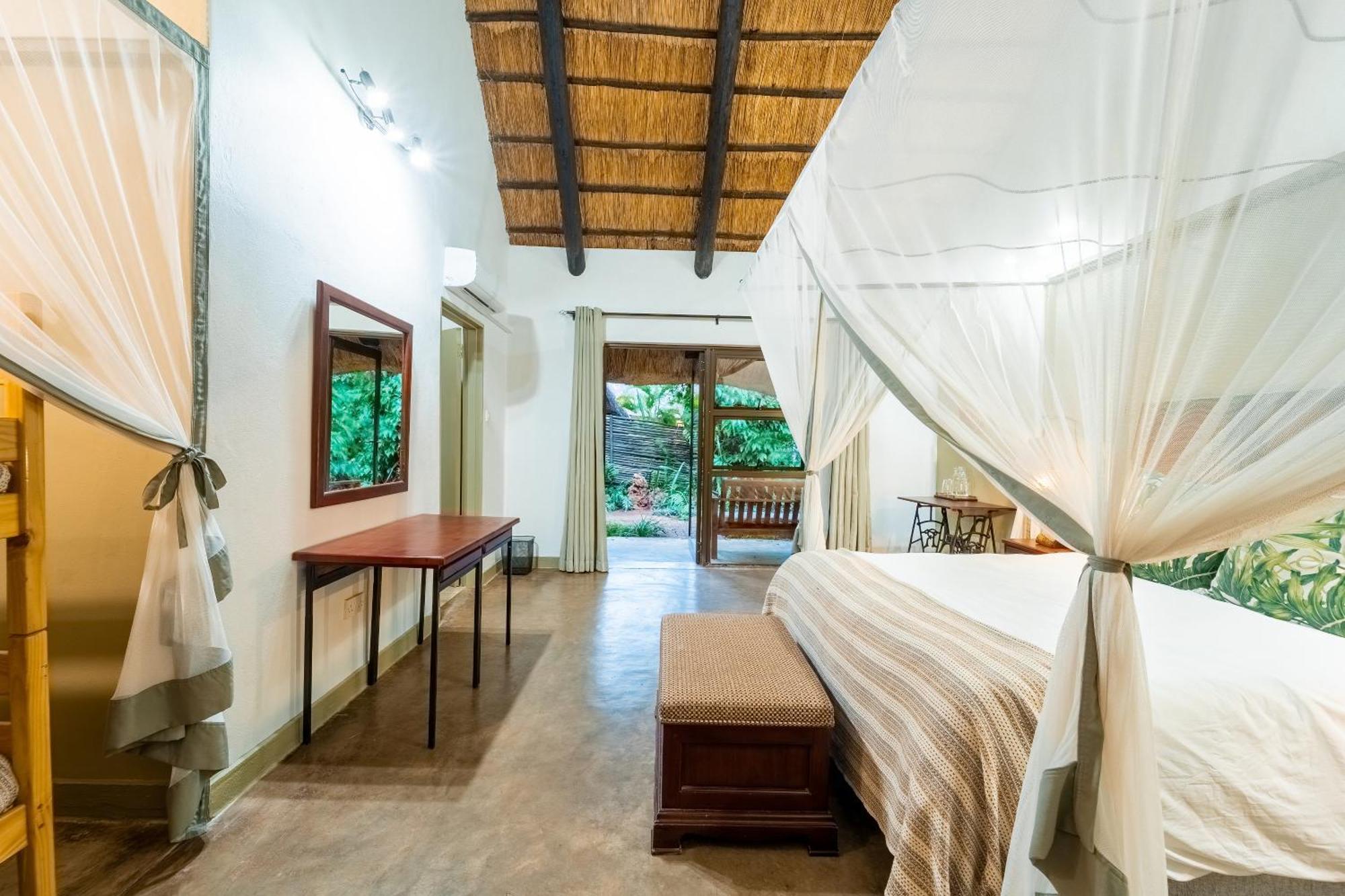 Nguni Lodge Victoria Falls Exterior photo